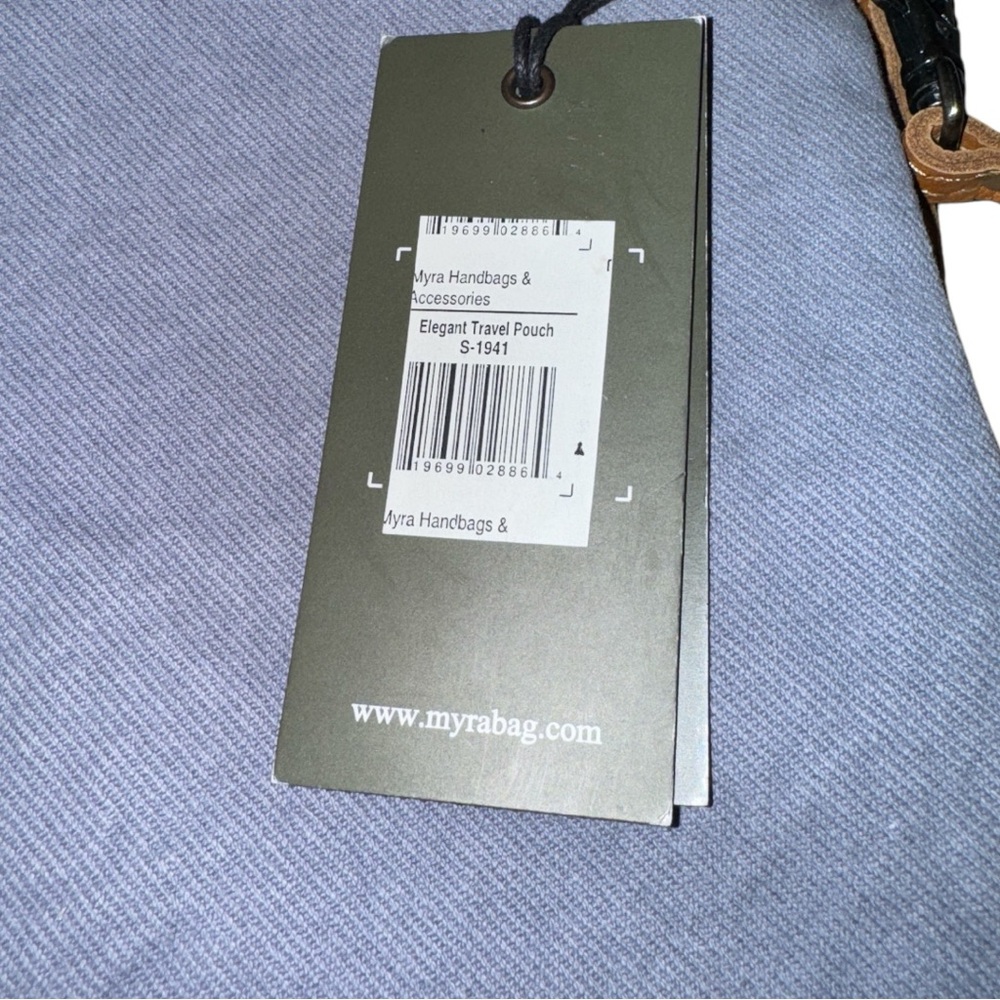 Myra Bag Elegant Travel Pouch With Wrist Strap, NWT - Picture 7 of 9